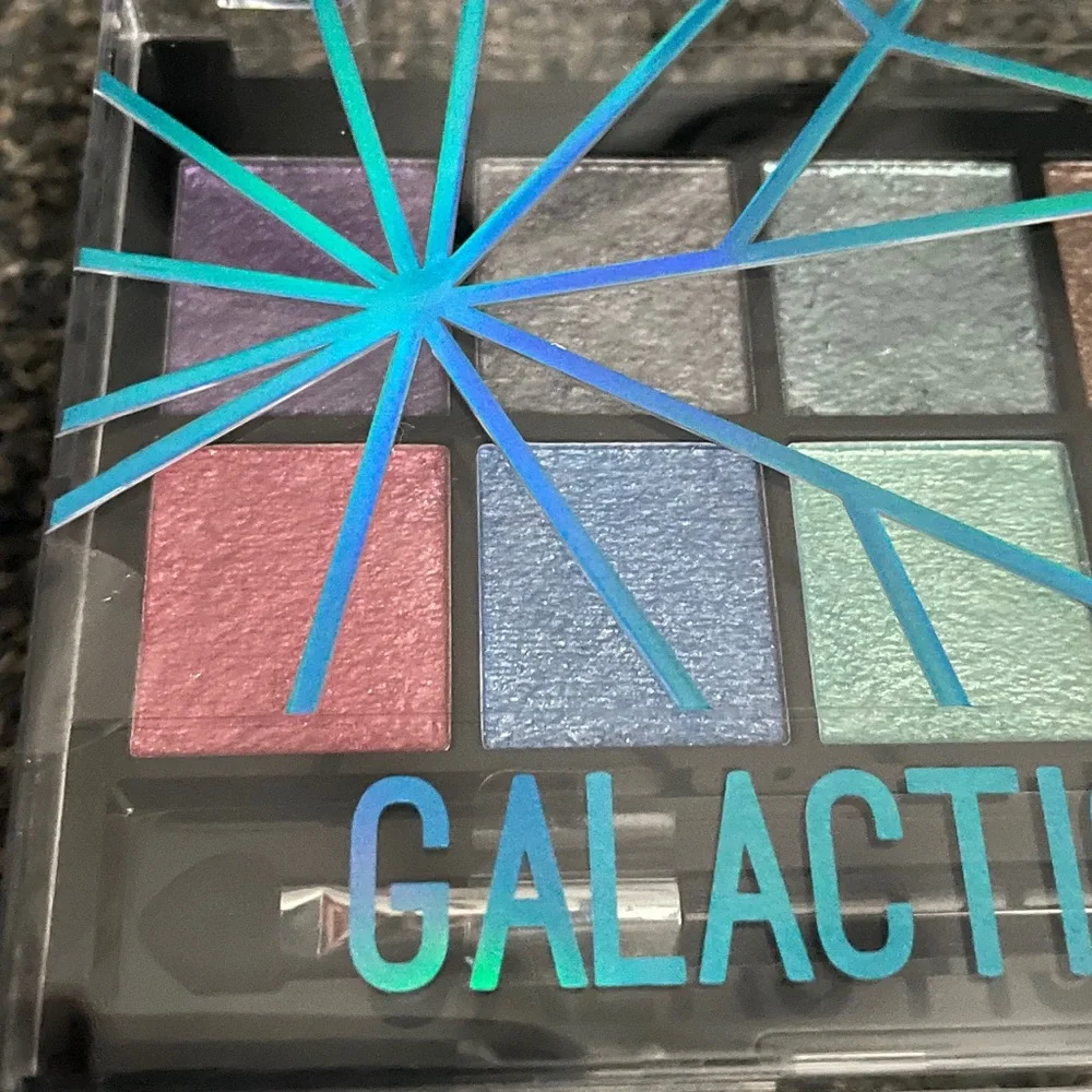 Hard 🖤 Candy Galactic Eyeshadow Pallet New